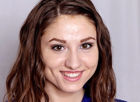 Flirty Shiloh Sharada gets undressed and pees in the bathtub - 2 of 16