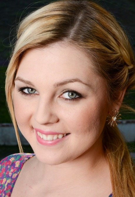 Chloe Lynn by BMB/Wanton Photography - 2 of 16