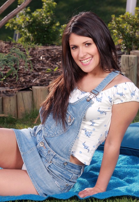 Connie Berry - 2 of 15