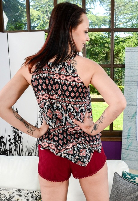 Flirty teen Emily shows her small tits and sexy trimmed twat - 4 of 16