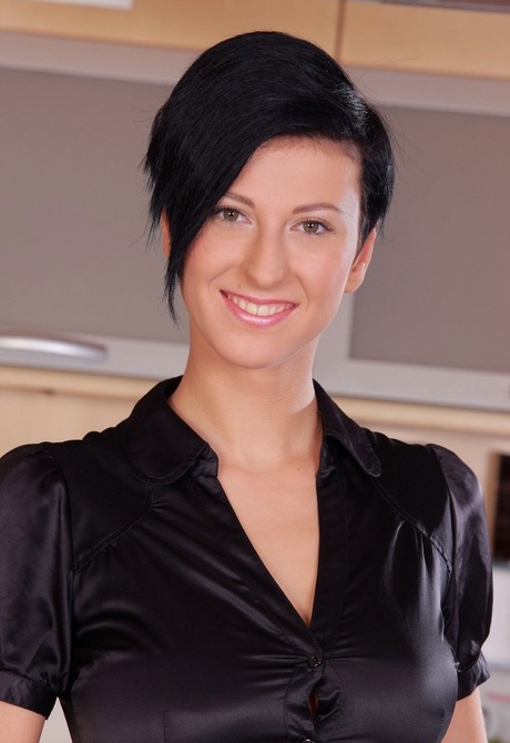 Emylia Argan - 2 of 16