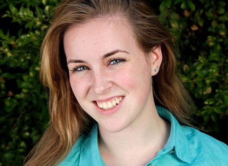 Perky teen girl next door Jessie pissing outdoors