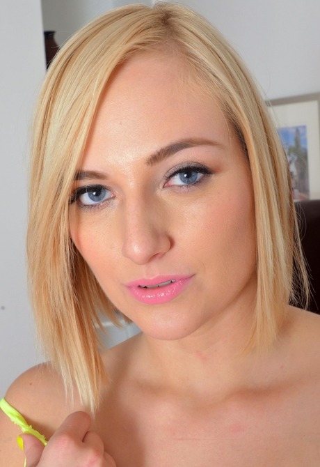 Irresistible blonde Kate strips and shows her pussy up close - 2 of 16