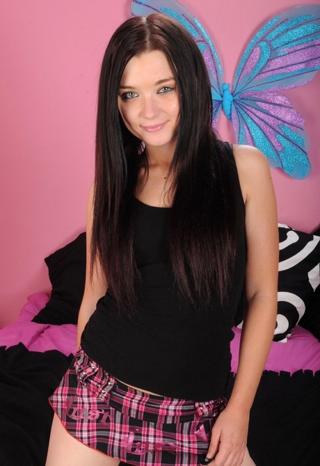 Petite amateur cutie Mandy toying her little pussy