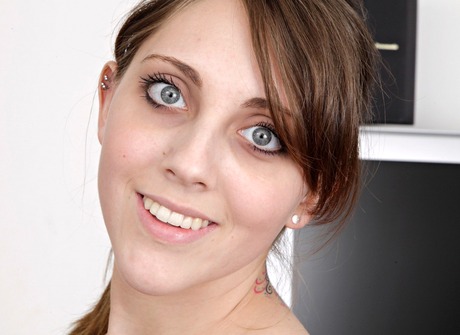 Nickey Huntsman - 6 of 16