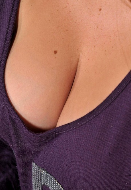 Brunette Talia strips to flaunt her tits and shaved pussy - 2 of 15