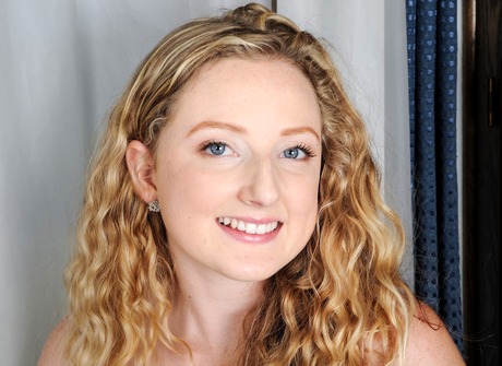 Sexy amateur Willow strips to expose her tight little snatch - 16 of 16