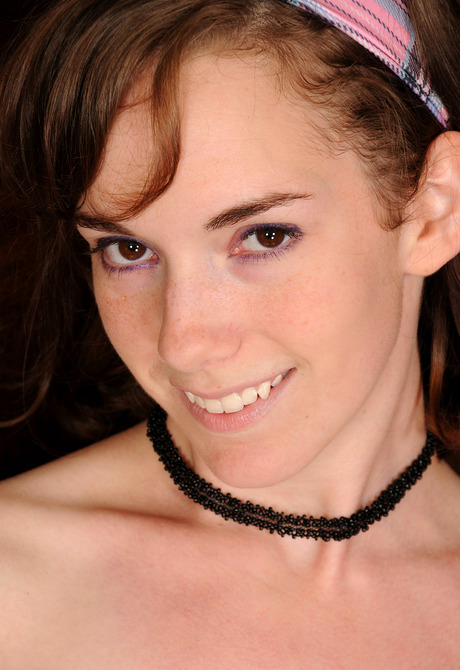 Cute girl next door Sammy fingering her pussy - 16 of 16