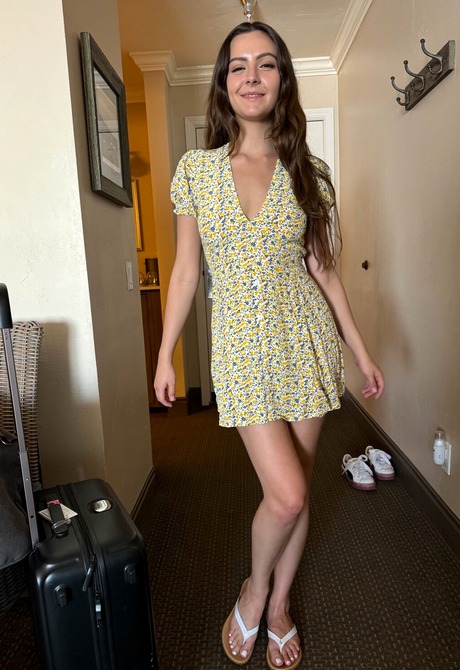 Glamorous brunette Serena Hill teases outdoors and in hotel room by flashing