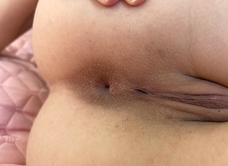 Skinny amateur teen Lana Smalls flaunting small tits and shaved pussy - 13 of 16