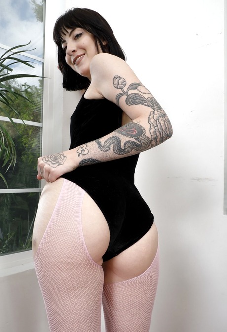 Pierced tattooed Charlotte teases in crotchless pantyhose - 3 of 16