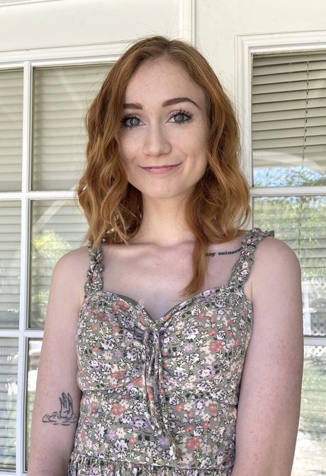 Petite teen Scarlet Skies pulls panties aside and spreads pussy - 2 of 16