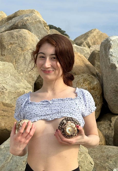 Redhead Ava Davis gives nice ass closeup and spreads fats pussy lips with fingers - 16 of 16