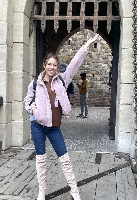 Skinny teen Summer Vixen showing small tits and spreading pussy - 2 of 16