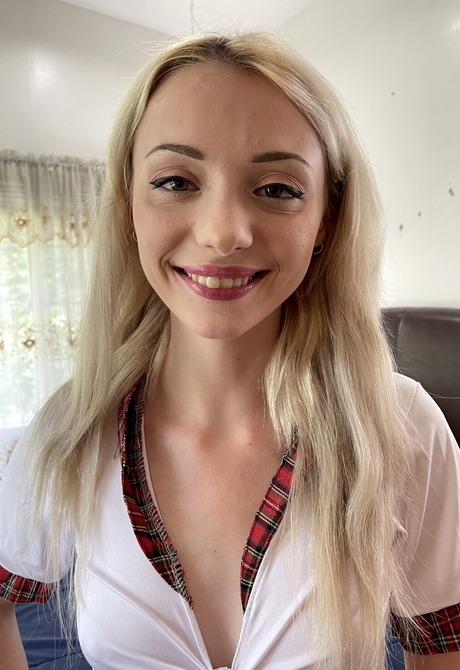 Cecelia Taylor by ATKINGDOM - 2 of 16