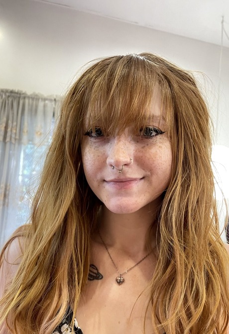 Cute redhead with freckles Amber Stark shows perky tits and tight pussy - 8 of 16